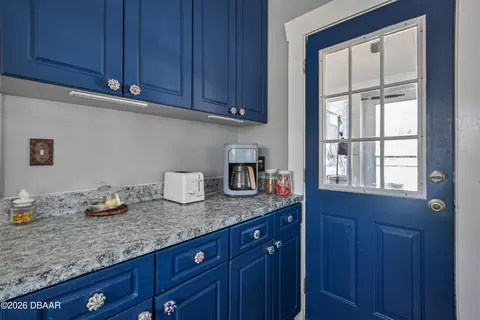 Kitchen - 118 E Yelkca Ter, Edgewater, FL 32132 photo 3 of 5