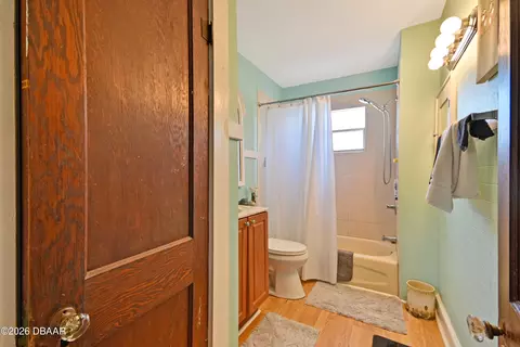 Bath - 118 E Yelkca Ter, Edgewater, FL 32132 photo 1 of 2
