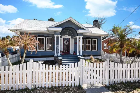 118 E Yelkca Ter, Edgewater, FL 32132