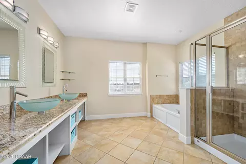 Bath - 65 Abacus Ave, Ormond Beach, FL 32174 photo 2 of 4