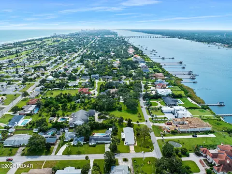 View/Area - 687 John Anderson Dr, Ormond Beach, FL 32176 photo 2 of 2