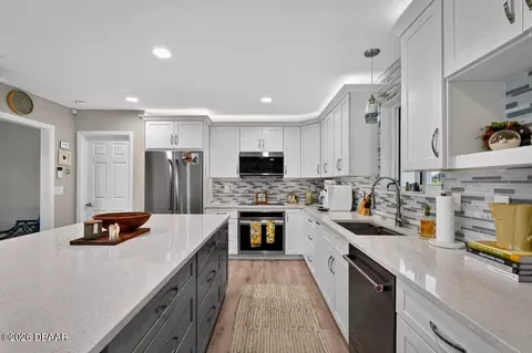 Kitchen - 687 John Anderson Dr, Ormond Beach, FL 32176 photo 3 of 4