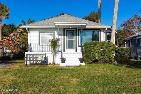 4113 S Peninsula Dr, Port Orange, FL 32127