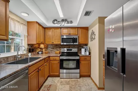 8 Greenfern Cir, Ormond Beach, FL 32174 photo 4