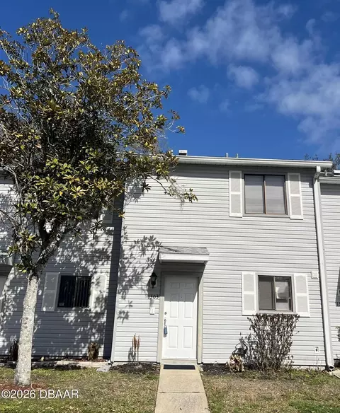 1303 Deer Springs Rd, Port Orange, FL 32129