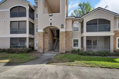 940 Village Trl, Port Orange, FL 32127