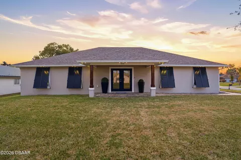 830 Fairway Dr, New Smyrna Beach, FL 32168