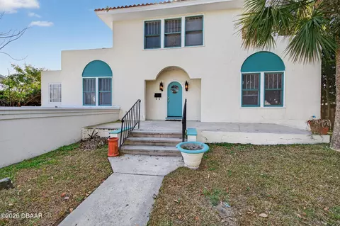 1616 Crescent Ridge Rd, Daytona Beach, FL 32118