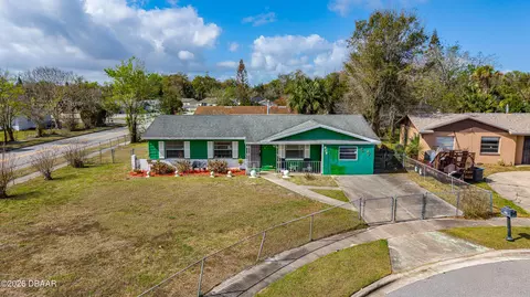 808 Kathy St, Daytona Beach, FL 32114