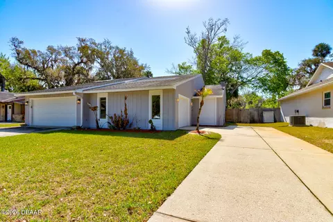 831 Sugar House Dr, Port Orange, FL 32129