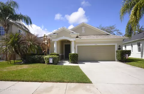 572 Aeolian Dr, New Smyrna Beach, FL 32168