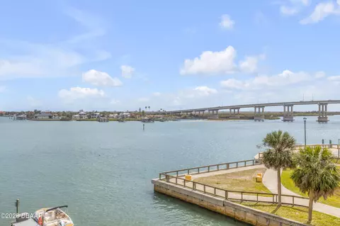 101 N Riverside Dr, New Smyrna Beach, FL 32168