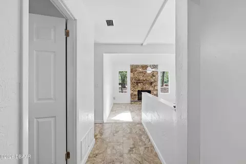 Entry Way - 38 Snaresbrook Ct, Ormond Beach, FL 32174 photo 1 of 1