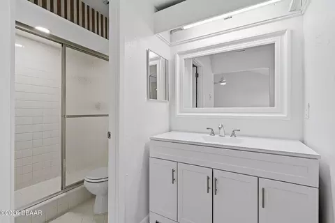 Bath - 38 Snaresbrook Ct, Ormond Beach, FL 32174 photo 2 of 4