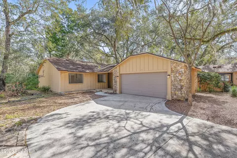 Exterior - 38 Snaresbrook Ct, Ormond Beach, FL 32174 photo 2 of 10