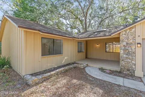 Exterior - 38 Snaresbrook Ct, Ormond Beach, FL 32174 photo 4 of 10