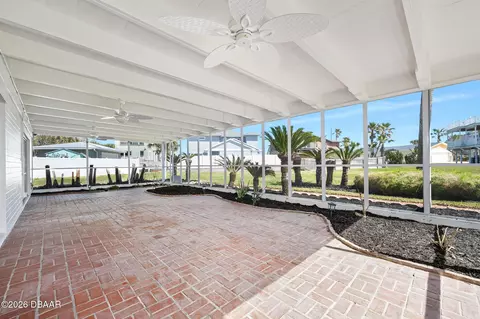 Exterior - 4 Dolphin Ave, Ormond Beach, FL 32176 photo 3 of 9