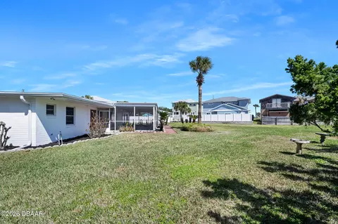 Exterior - 4 Dolphin Ave, Ormond Beach, FL 32176 photo 7 of 9