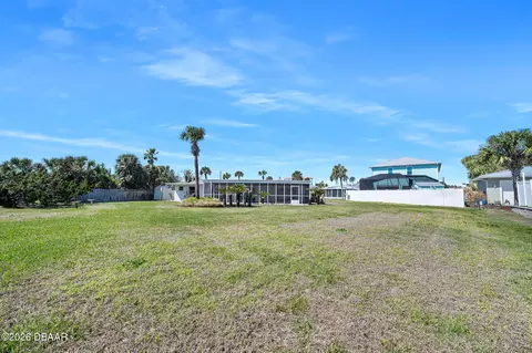 Exterior - 4 Dolphin Ave, Ormond Beach, FL 32176 photo 6 of 9