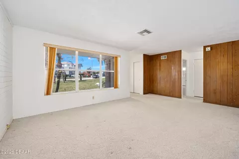 Living - 4 Dolphin Ave, Ormond Beach, FL 32176 photo 3 of 8