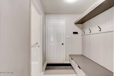 Entry Way - 21 Pergola Pl, Ormond Beach, FL 32174 photo 2 of 3