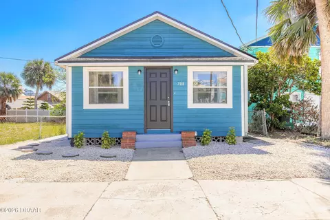 708 Davis St, Daytona Beach, FL 32118