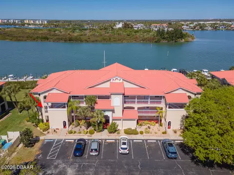 460 Bouchelle Dr, New Smyrna Beach, FL 32169