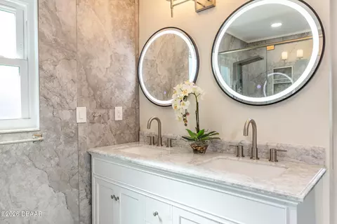 Bath - 4 Sea Hawk Dr, Ormond Beach, FL 32176 photo 3 of 5
