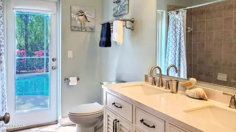 Bath - 1290 Royal Pointe Ln, Ormond Beach, FL 32174 photo 3 of 5