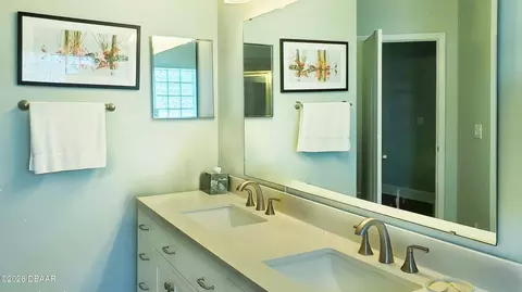 Bath - 1290 Royal Pointe Ln, Ormond Beach, FL 32174 photo 1 of 5