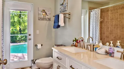 Bath - 1290 Royal Pointe Ln, Ormond Beach, FL 32174 photo 5 of 5