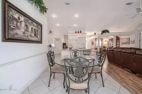 Dining - 19 Waterbluff Dr, Ormond Beach, FL 32174 photo 4 of 4