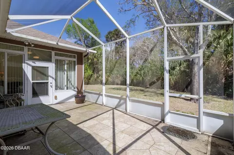 Exterior - 19 Waterbluff Dr, Ormond Beach, FL 32174 photo 2 of 7