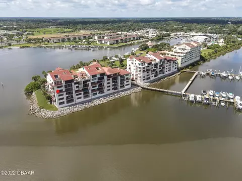 746 Marina Point Dr, Daytona Beach, FL 32114