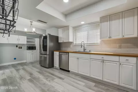 Kitchen - 119 Timberline Trl, Ormond Beach, FL 32174 photo 1 of 3