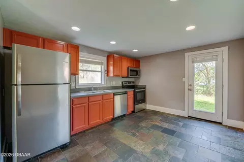 Kitchen - 93 Lincoln Ave, Ormond Beach, FL 32174 photo 2 of 2