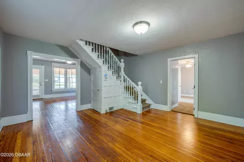 Living - 93 Lincoln Ave, Ormond Beach, FL 32174 photo 3 of 5