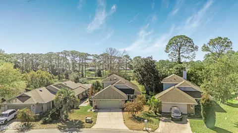 255 Braeburn Cir, Daytona Beach, FL 32114