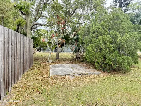 Exterior - 2331 Juniper Dr, Edgewater, FL 32141 photo 7 of 8