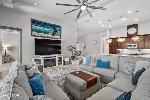 Living - 352 Stirling Bridge Dr, Ormond Beach, FL 32174 photo 4 of 4