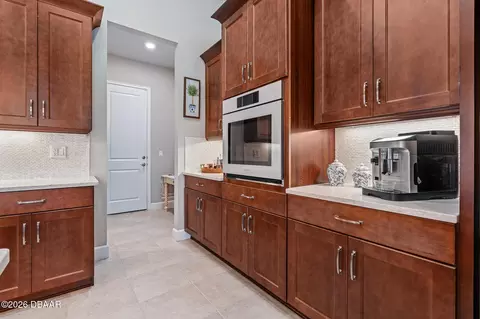 Kitchen - 352 Stirling Bridge Dr, Ormond Beach, FL 32174 photo 4 of 8