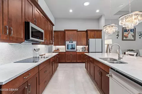 Kitchen - 352 Stirling Bridge Dr, Ormond Beach, FL 32174 photo 7 of 8