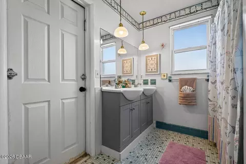 Bath - 483 N Halifax Dr, Ormond Beach, FL 32176 photo 5 of 6