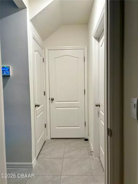 Entry Way - 3019 Staten Dr, Deltona, FL 32738 photo 13 of 17