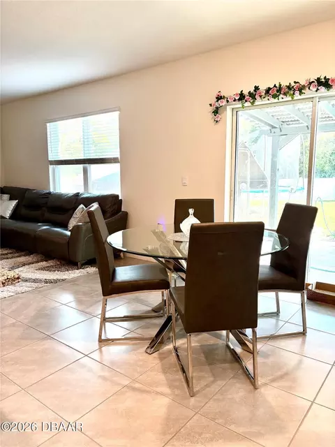 Dining - 3019 Staten Dr, Deltona, FL 32738 photo 3 of 3