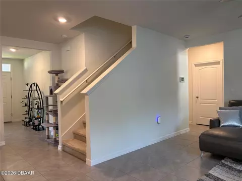 Entry Way - 3019 Staten Dr, Deltona, FL 32738 photo 4 of 17