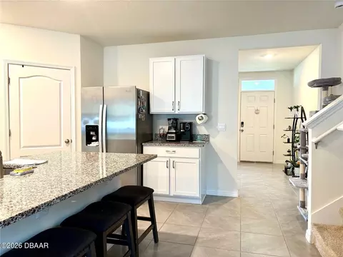 Entry Way - 3019 Staten Dr, Deltona, FL 32738 photo 3 of 17