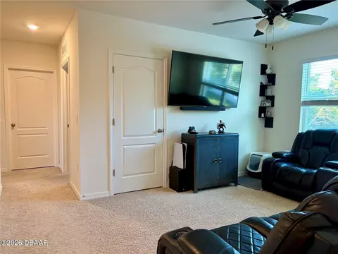 Entry Way - 3019 Staten Dr, Deltona, FL 32738 photo 5 of 17