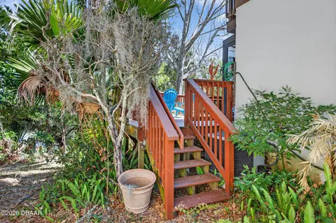 Exterior - 11 Ridge Trl, Ormond Beach, FL 32174 photo 10 of 12