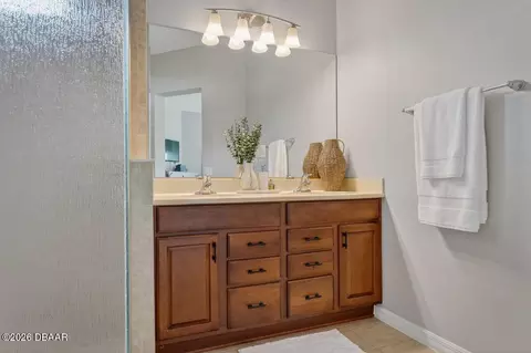 Bath - 1204 Draycott St, Ormond Beach, FL 32174 photo 3 of 7